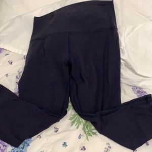 Cropped Navy Lululemon Align Leggings